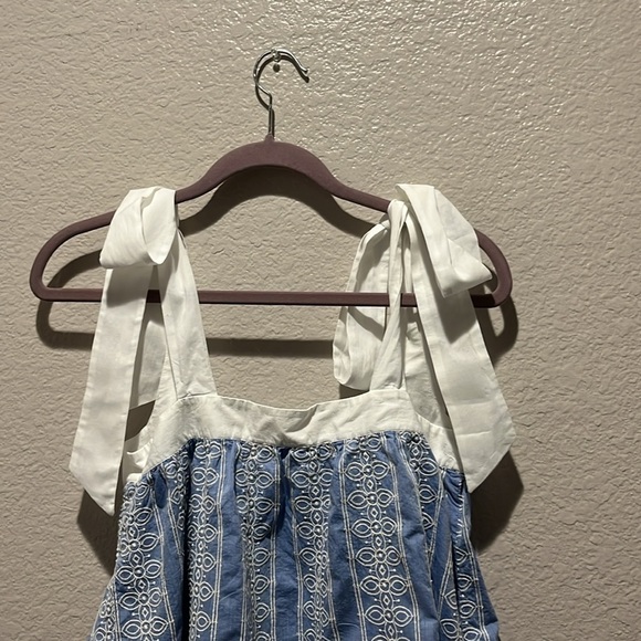 Ann Taylor Loft blouse with bows at shoulders. Blue and white Size Small summer - Picture 9 of 9